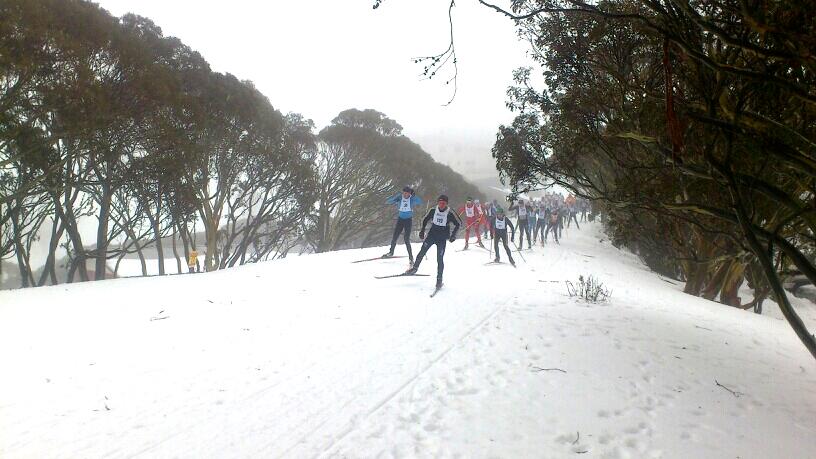 Is there such a thing as a #peloton of #crosscountry skiers? @_hotham @asgaardhotham #beachroadinthesnow