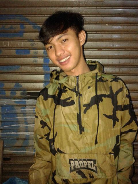 Vicky Ugly (@hayvik) on Twitter photo 