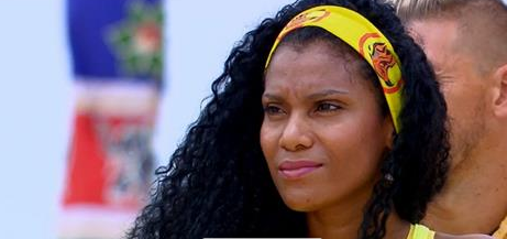 CaracolTV's tweet photo. [Capítulo] Pierine ni de allá, ni de acá, un Águila que trae y lleva información - http://t.co/8CU9AIfj9T http://t.co/gN3vdhbE1u