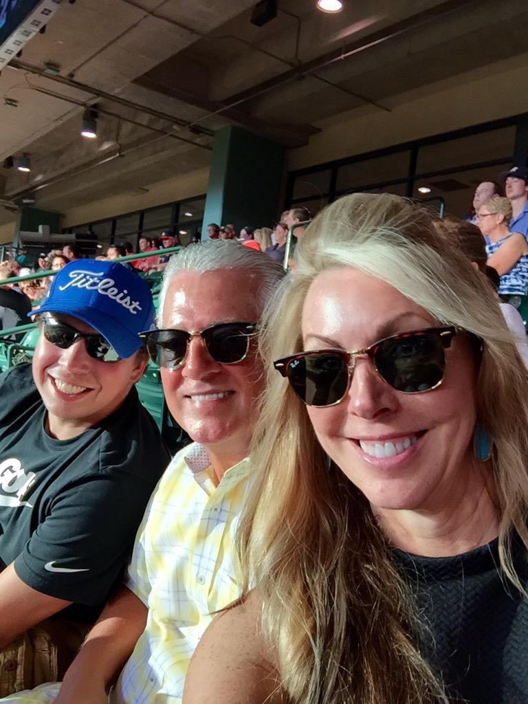 cdaexecutive's tweet photo. @DrTilleryDDS @CTillery_Golf @SchedulingInst #houstonastros #Astros #CDASmile http://t.co/Yf6Ogve0wR