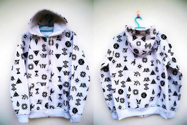 yang on retweet 

[PO s/d 31 Agustus 2015]
EXO Symbol Hoodie 
Bahan : Fleece Cotton 
IDR : 150K