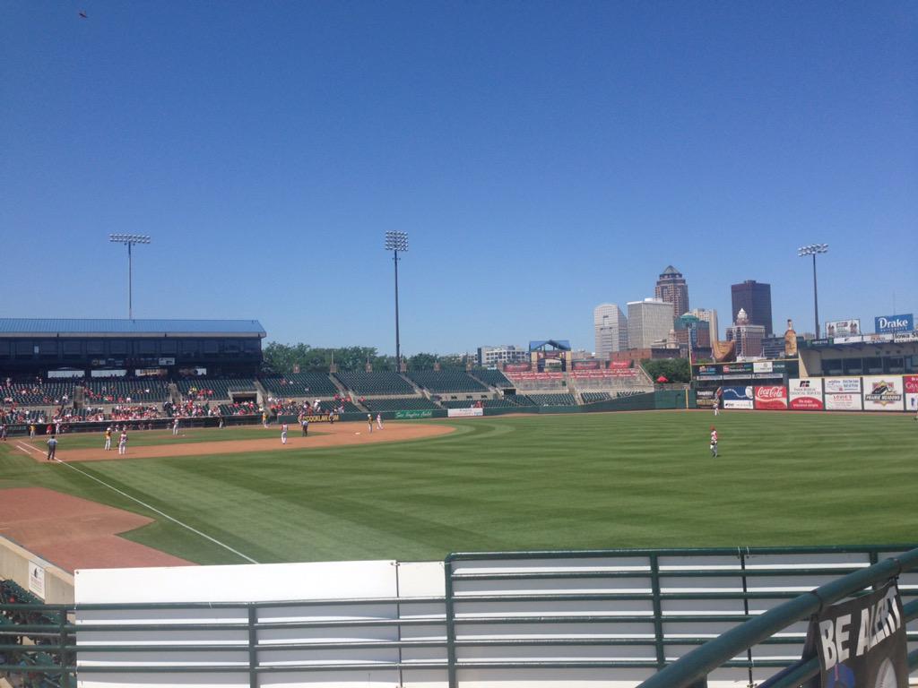 angela_lange25's tweet image. Love visiting Principal Park here in #Iowa!  Such a beautiful place to watch baseball ❤️⚾️💚 Proud of our #toreadors