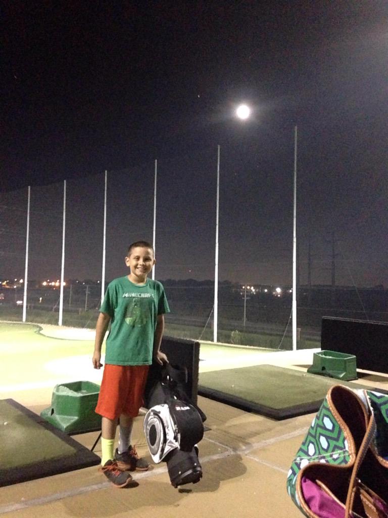 EWimpffen's tweet photo. @TopgolfChicago #BlueMoon #TGnights bay58 http://t.co/zGxm8hNCKU