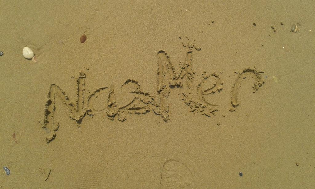 xqueenevrem's tweet photo. #NazMer Denizdeee 💁🌊🌊🌊 @nazlican_gun http://t.co/MjwSzgDjmU