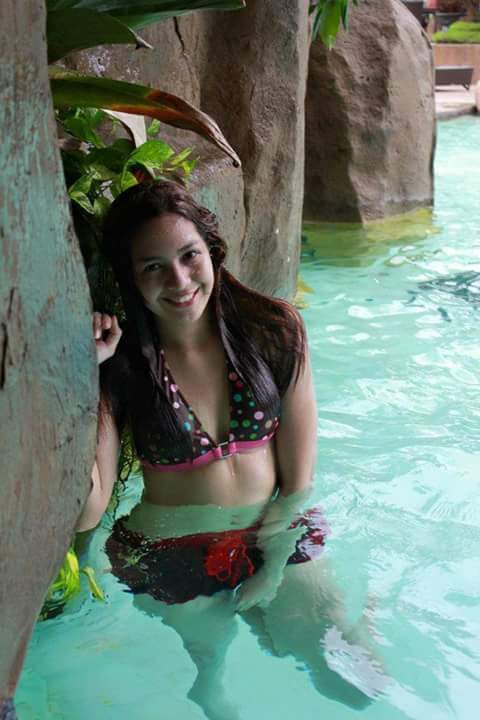 dominicBelieber's tweet photo. wag ganyan masyado akong na e inlove lalo

#JaRon 1stAnniversary
HappyOneYearAnniversary JARONS http://t.co/W6NbKGCjGv