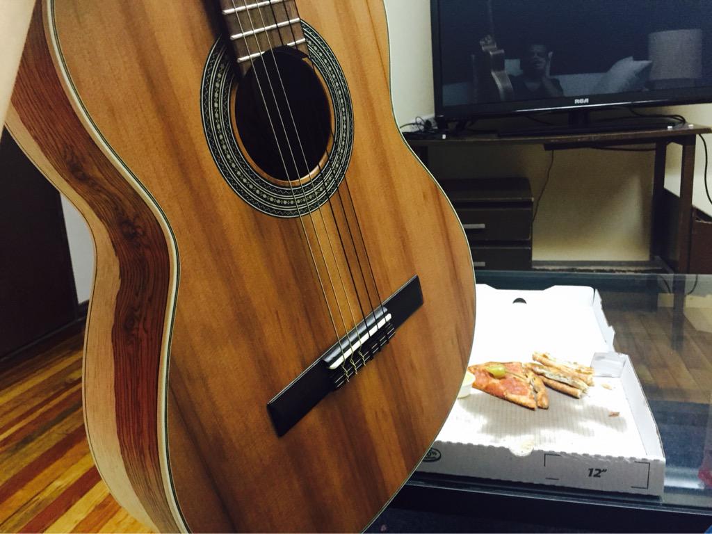 gralfaros's tweet photo. #ForeverAloneando.. http://t.co/BXqlZGfEfA