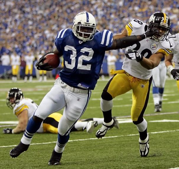 Happy Birthday to Edgerrin James, who turns 37 today! 