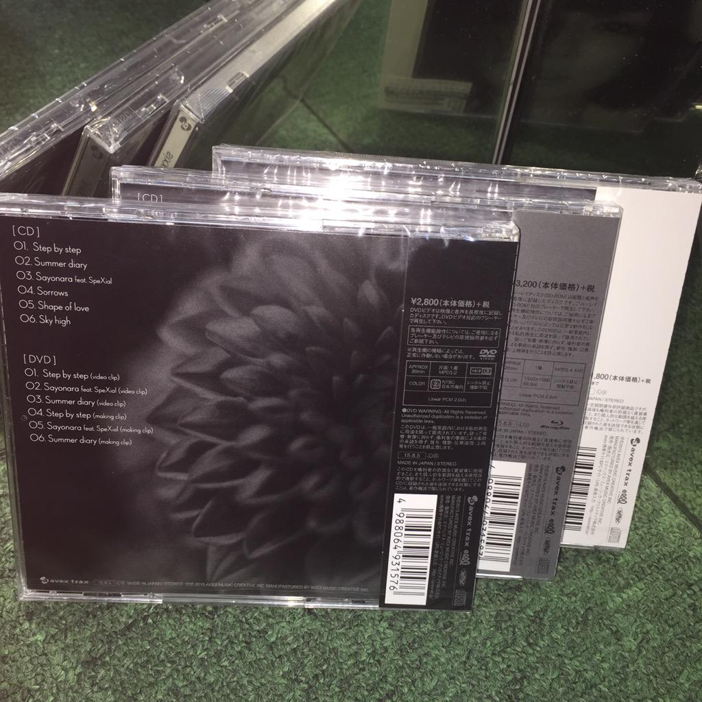 scar0706's tweet photo. I've just got @ayu_19980408  「sixxxxxxx」！！NEW MINI ALBUM 2015.08.05 in stores！Loveeeeee it soooooo much!!!!!! http://t.co/xXpyMqIDSg