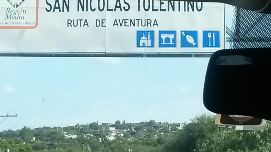 garci_sergio's tweet photo. Hace rato llegando a mi pueblo @sntexiste  🙌 #SanNicolasTolentino http://t.co/1VzgKWbyOc