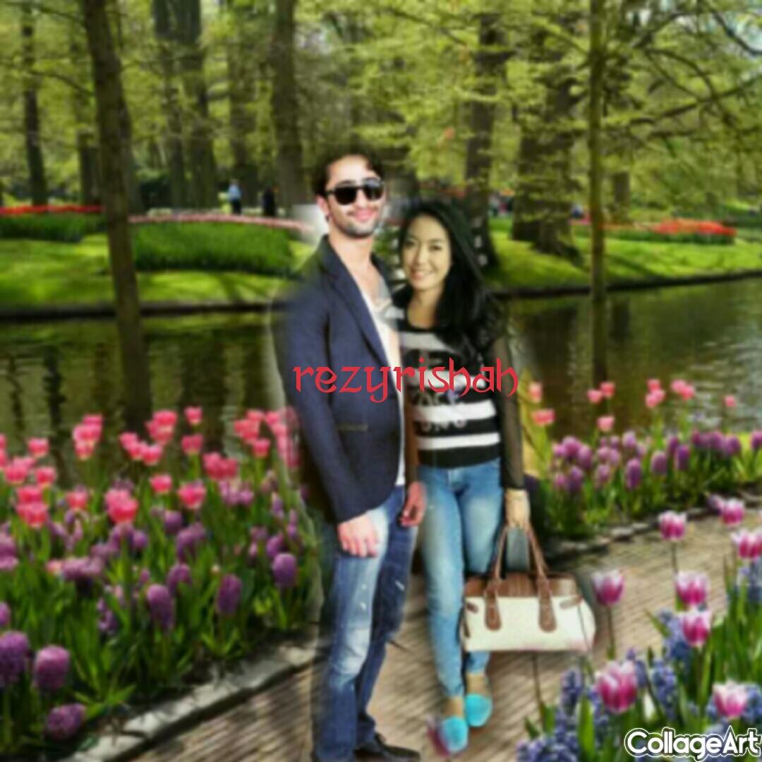 RezyRiShah's tweet image. Good Afternoon beloved idol...
@Rizky_A20 @Shaheer_S 👫💑 
Happy Weekend, have a wonderful day 😊😘 
#StarShine
#RiShah