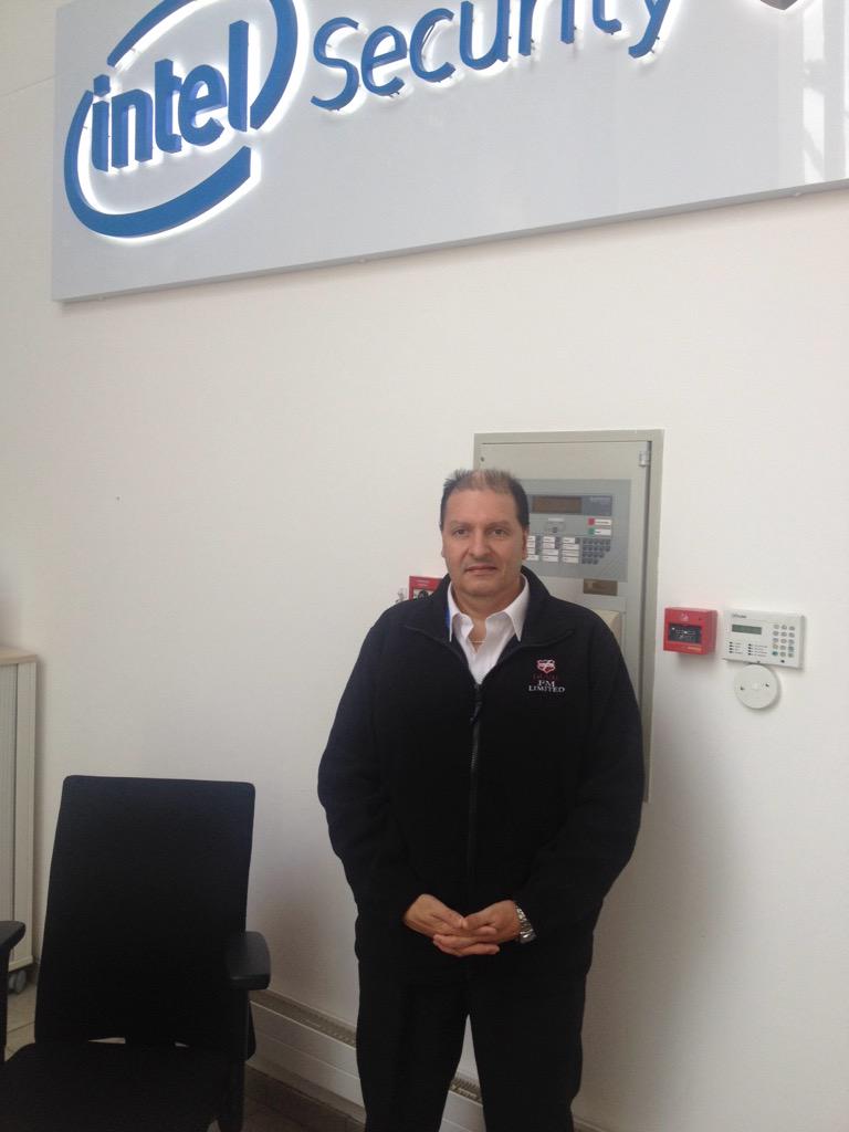 DuvalBolton's tweet photo. Beautiful morning, great start to the month. Our new sites Intel McAfee Aylesbury &amp; Slough started this morning. http://t.co/NCq2TB8KeJ