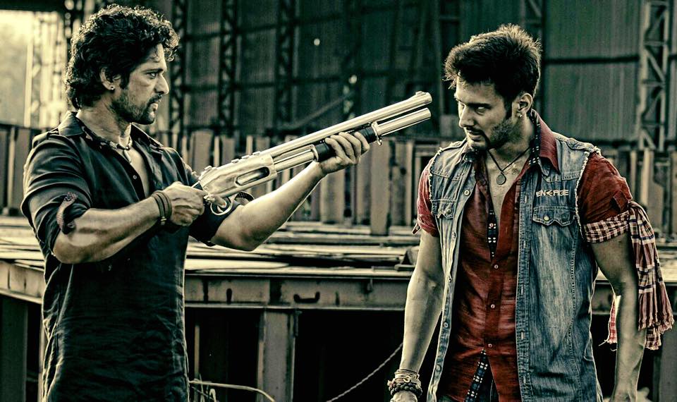 shringarpure007's tweet photo. MY UPCOMING FILM #DIRECTISHQ...
#RajeshShringarpure
Team #RS
@rajniesh19 
@nidhisubbaiah 
@ArjunBijlani
@rajivsruia http://t.co/vPT12tYyVt