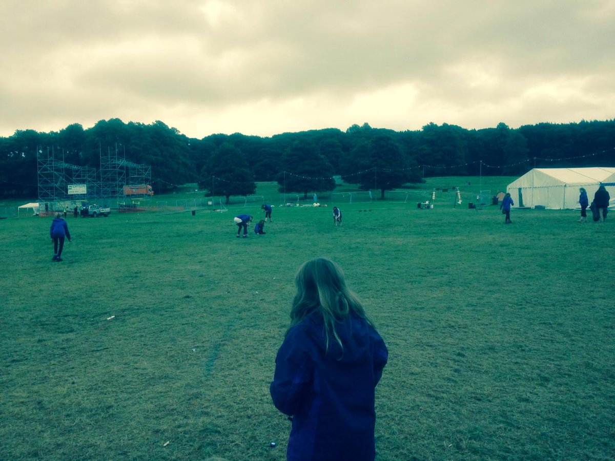 ccderbyshire's tweet photo. Brilliant Ashbourne Guides clearing up the general areas @thepeakcamp  #well donethem#peak2015 http://t.co/OzjWiPLbYB
