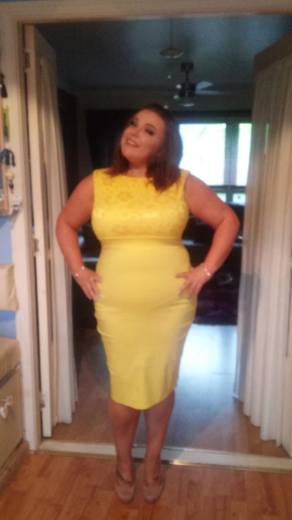 Debbies 40th last night in my @AmyC_Boutique Ava dress and <a href="/ChloeSimsTan/">Chloe Sims Tan</a> x