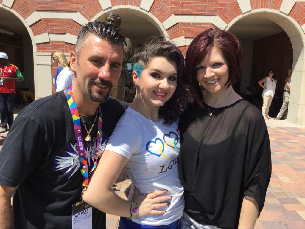 SO_Ulster's tweet photo. So amazing to have @WayneMcCullough @TheWyMac &amp; Cheryl with #TeamIreland @LA2015 today #LA2015 #Legends @SOIreland http://t.co/ihjVTvef7u