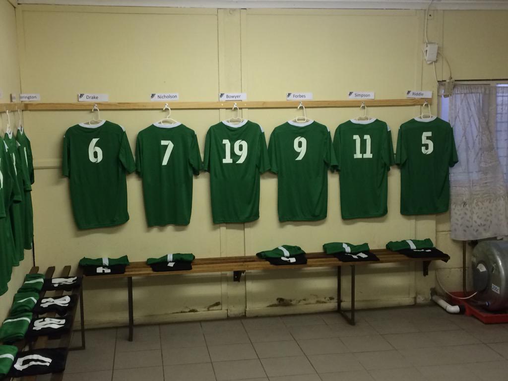 queenbeesbafc's tweet photo. Pre-game set up last night @BothasigAFC #Yoh #yearofthedouble http://t.co/DnwxtkyUSp