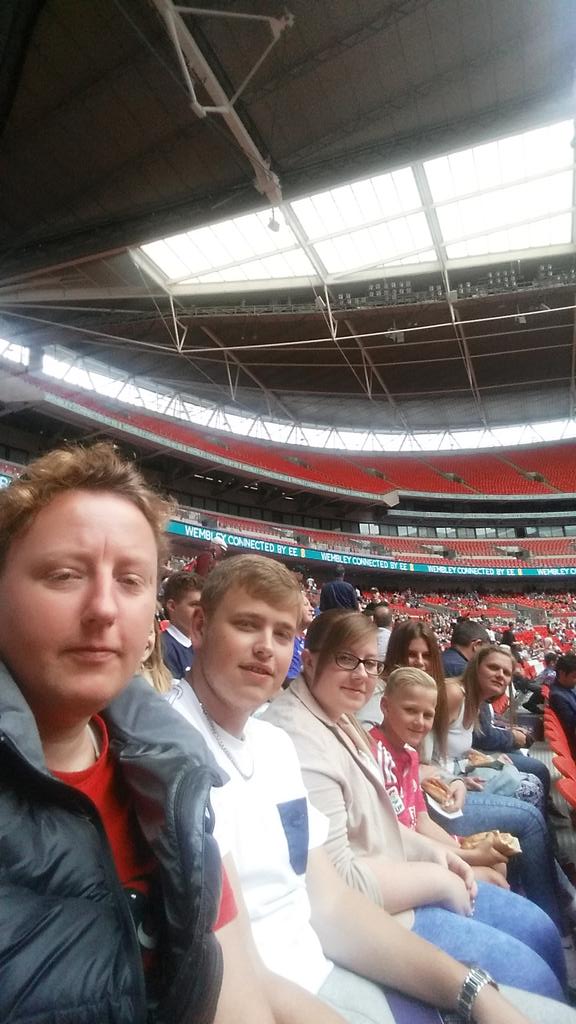 Watching the Womens FA Cup Final.
#finalselfie