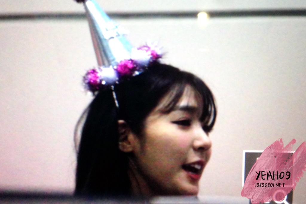 [PIC][01-08-2015]Tiffany tham dự "Tiffany's Birthday Party" tại SM COEX Artium vào hôm nay - Page 2 CLU70GdVEAEHpRo