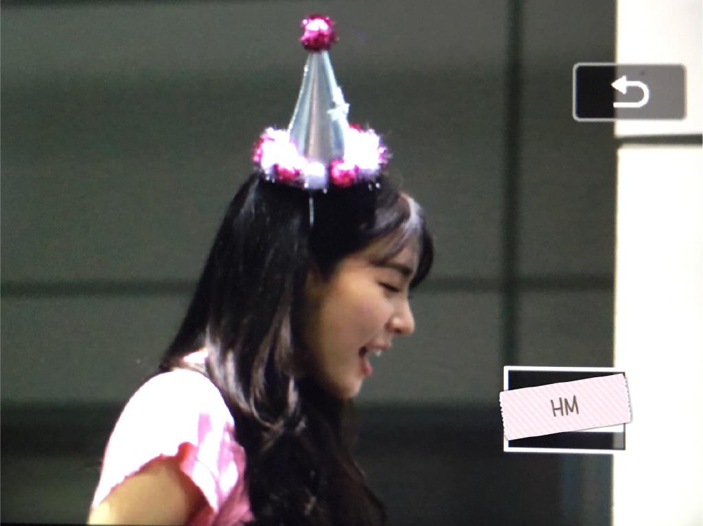 [PIC][01-08-2015]Tiffany tham dự "Tiffany's Birthday Party" tại SM COEX Artium vào hôm nay - Page 2 CLU9cQcUEAAad6J