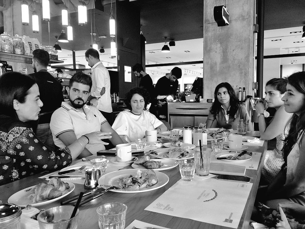 And #MorningToast is coming to a close, what a great way to start the weekend! #mt8 much love to <a href="/WeAreUrbanista/">Urbanista</a>!