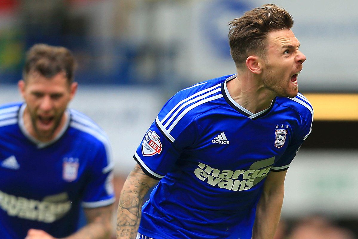 ITFCtransfers's tweet photo. FORMER BLUE: Bradford City are set to sign Paul Anderson, according to reports #itfc #bcafc http://t.co/SegYhmXxkT
