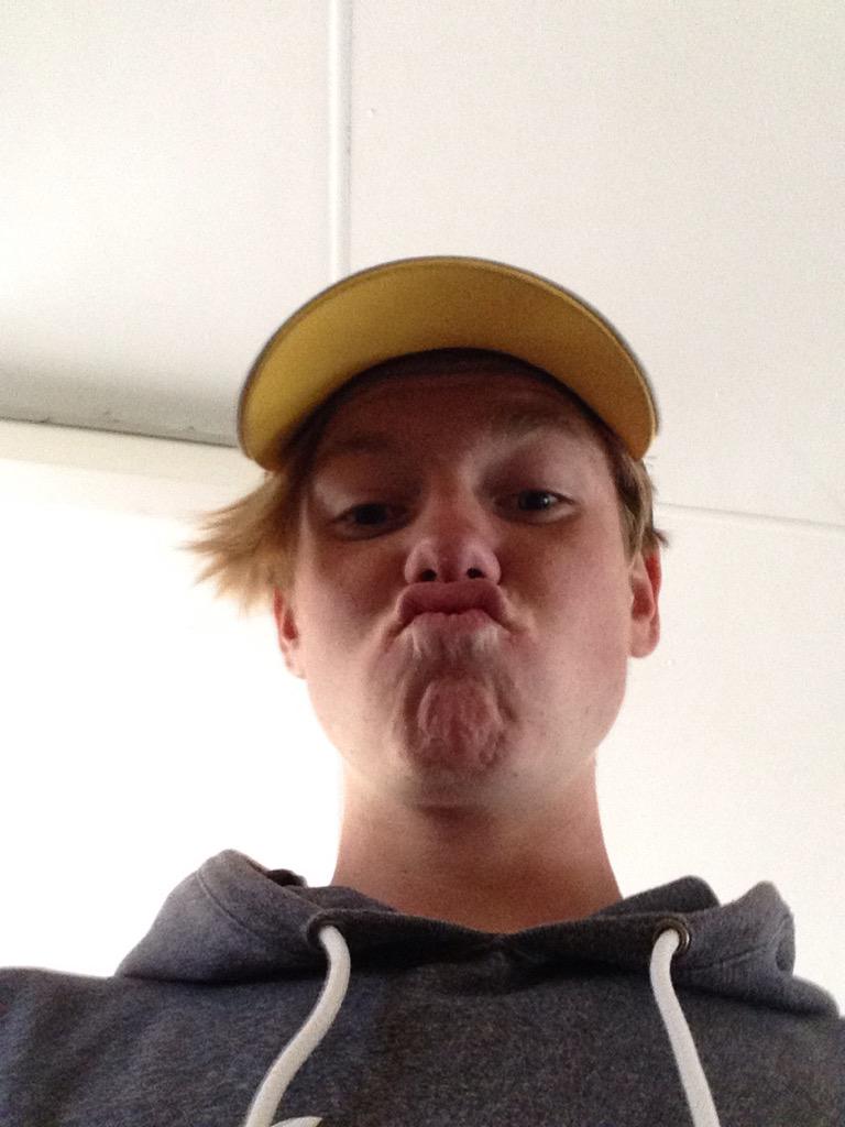 sidbreeze65's tweet photo. Shoutout to my boy @Patrickblumpkin #cute #WA http://t.co/UqzY7q9AwU
