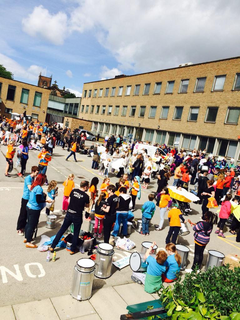 loveapolloarts's tweet image. SIRF Carnival 2015! #SIRF2015 #ApolloArts #LoveApolloArts @stocktoncouncil @ilovestocktonme 😁😄🎶