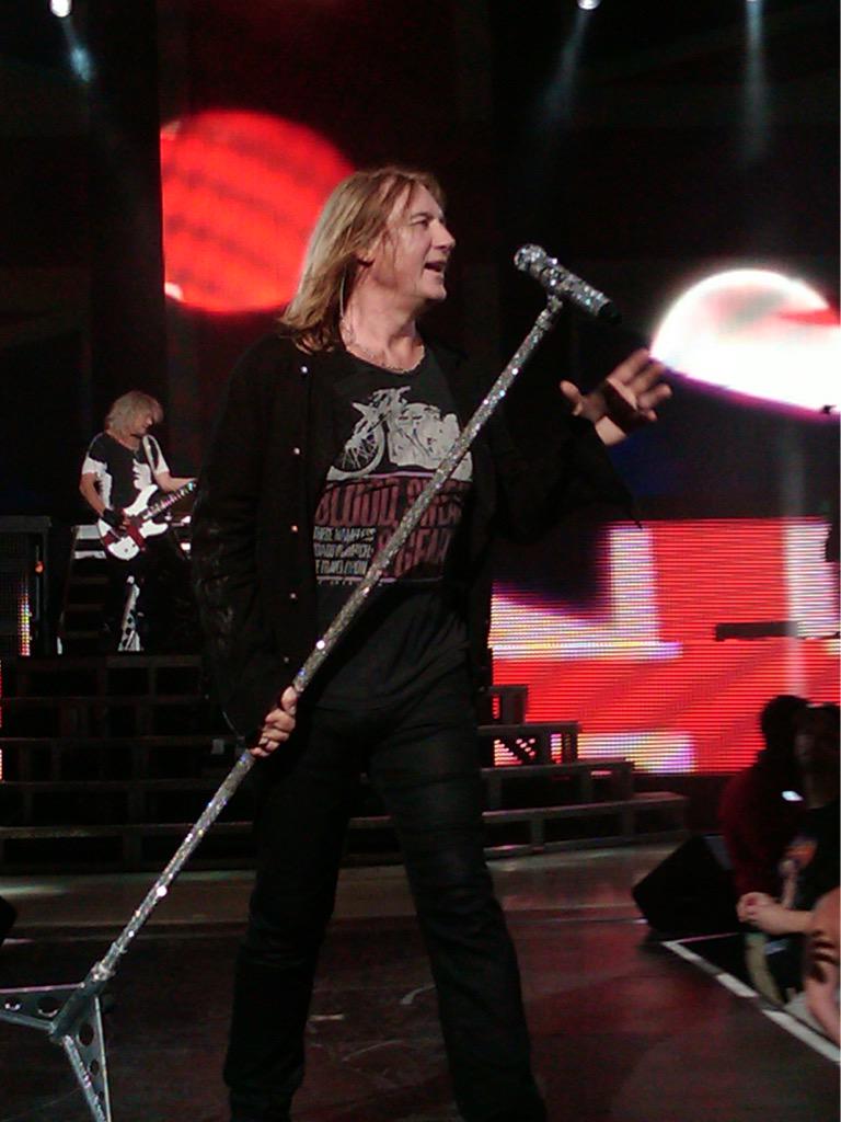 Happy Birthday Joe Elliott!!      