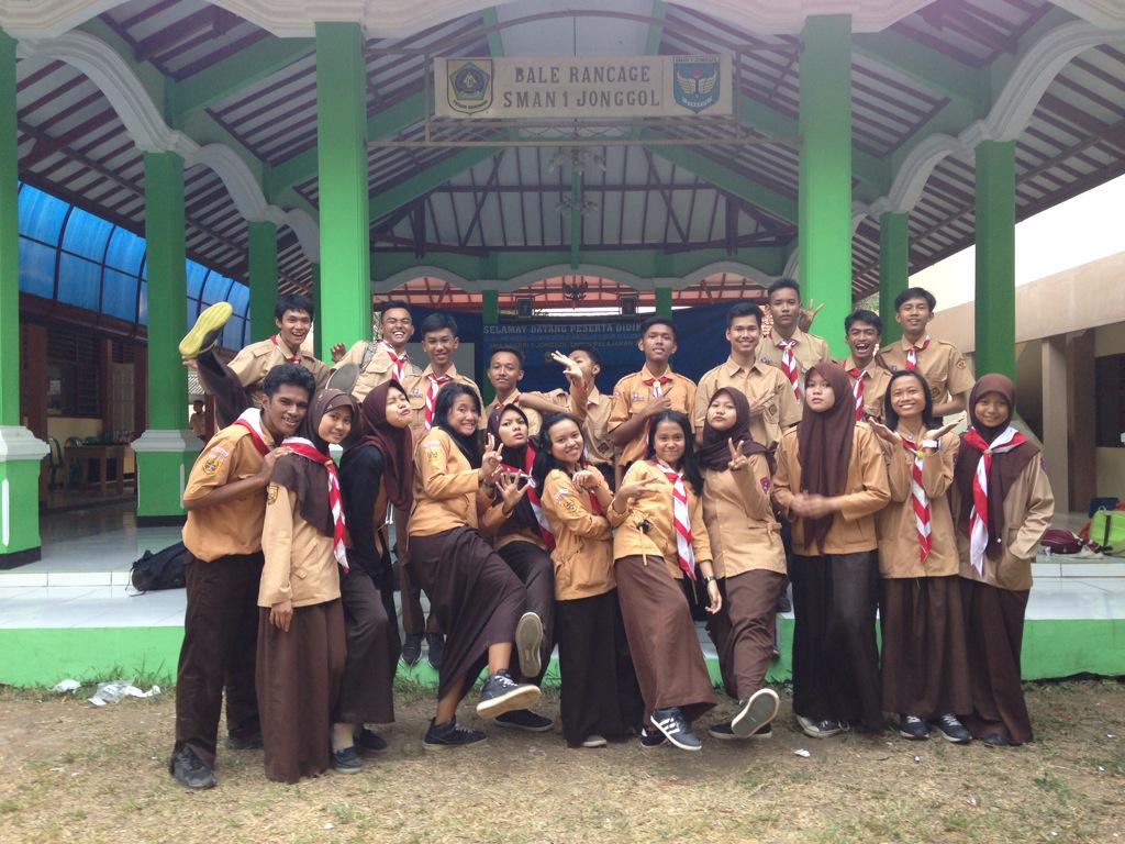officialSmuray's tweet photo. alhamdulillah ya acara PRAMUKA di akhiri dgn kesuksesan yeay!! sampai jumpa di acara selanjutnya yaaπ #MPLSSmuray http://t.co/kNsheoP3kg