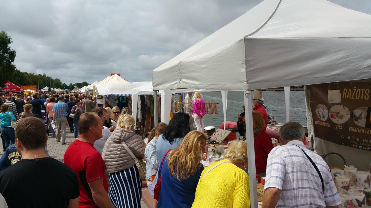Svētki Ventspilī un viens kārtīgs gadatirgus.
Ja esi tuvumā, ienāc arī pie mums!
#LauretaCandles #Ventspils