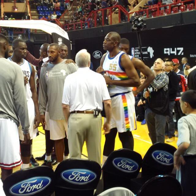 tragage's tweet photo. #legends #Dikembemutumbo #Popovitch #nbaafricagame @nba @in_victussports http://t.co/QwPmV6CZ7E http://t.co/KBVaMTTR8E