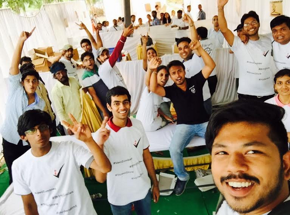 audacious_da's tweet photo. And thus ends the wonderful day. #BringSmilesProject2015 @Idea_Zombies @StreetStoreHyd @TheStreetStore http://t.co/IrDRvt2WU8