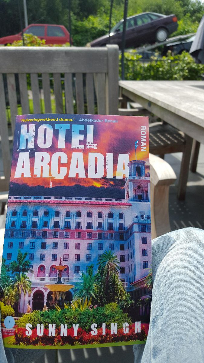 cloggie13's tweet image. It&apos;s not weer I take the book but where the book takes me thats important. #wherebooksgo @Hebbannl @MeridiaanBoeken