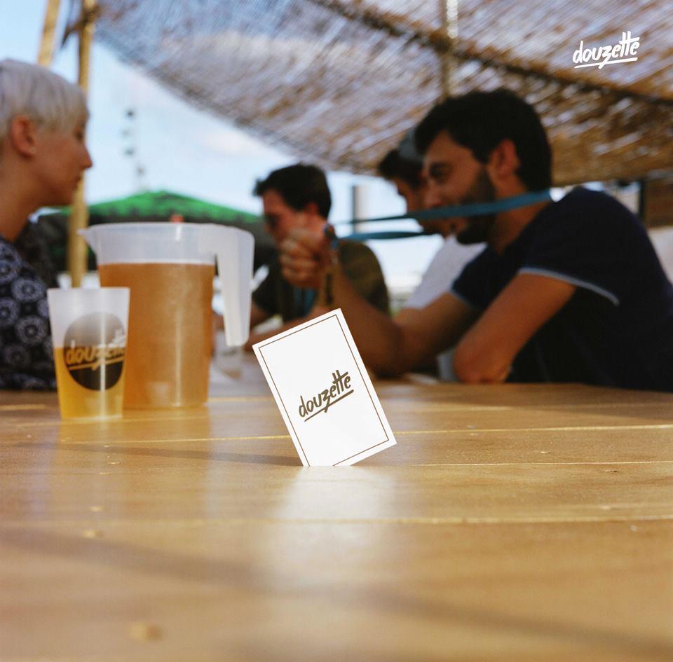 JOURNÉE MONDIALE DE LA BIÈRE
Aujourd'hui la pinte est au prix du demi (3€) jusqu'à 17h. 
Douzette n'attend que toi !