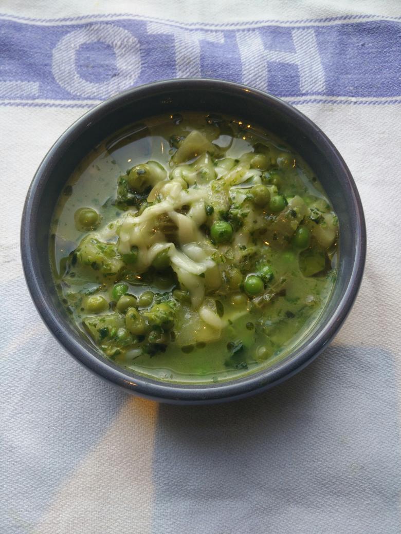 howeybabes's tweet photo. Pea potato basil and spenwood cheese #perfect #freshpeas #justeat #nottinghill http://t.co/FXUrxgwmWt