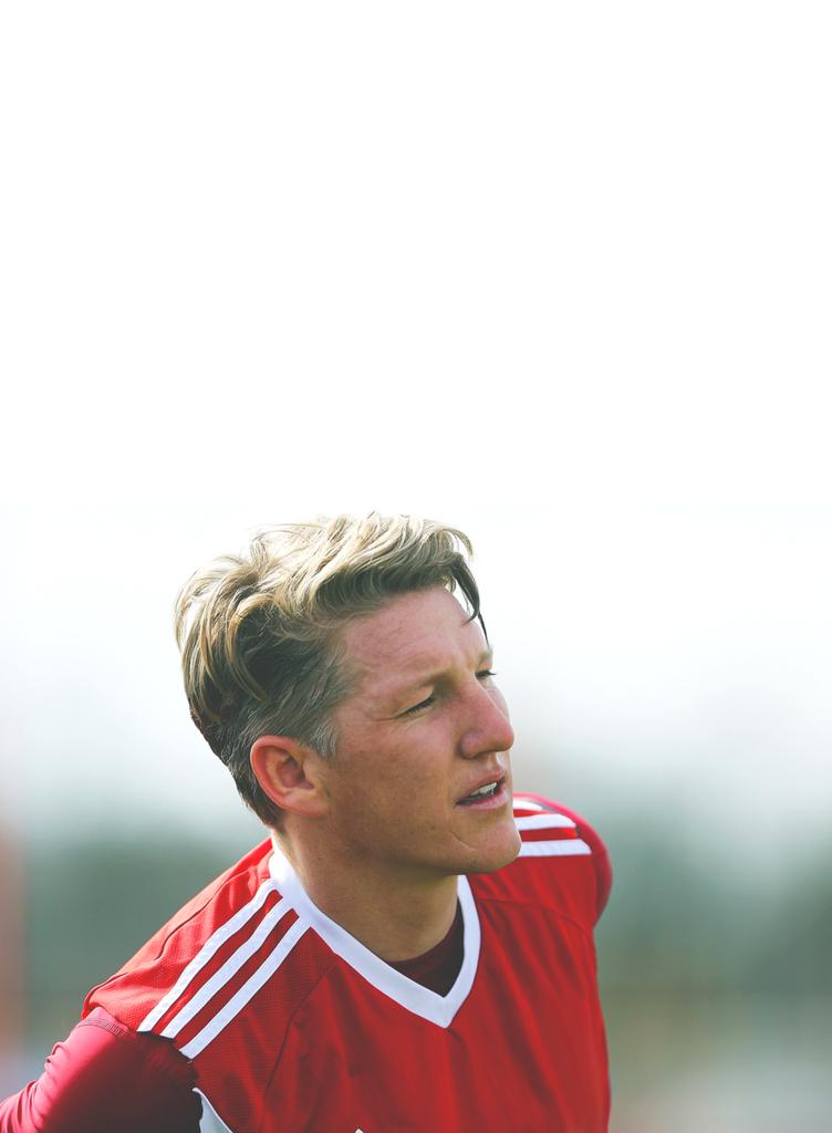  handsome sial bastian schweinsteiger  hahahaha happy birthday bastian!!! 