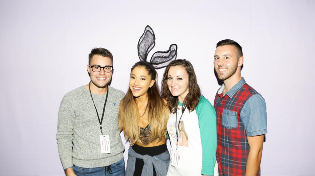 GrandePoland's tweet photo. Meet &amp; Greet w Filadelfii (29 lipca) http://t.co/o7ylLsls1V