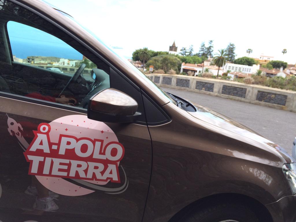 Argentinaoliva's tweet photo. El Drago de Icod y #apolotierra @vwcanarias @EMCOM_escoex #emcom15 #EMCOMfest5 http://t.co/r8W4WfjplN