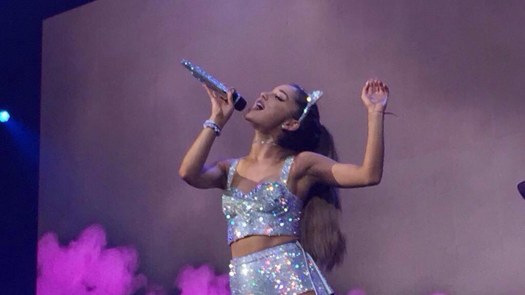 GrandePoland's tweet photo. The Honeymoon Tour w Albany (31 lipca) http://t.co/JRTSGT0eD5