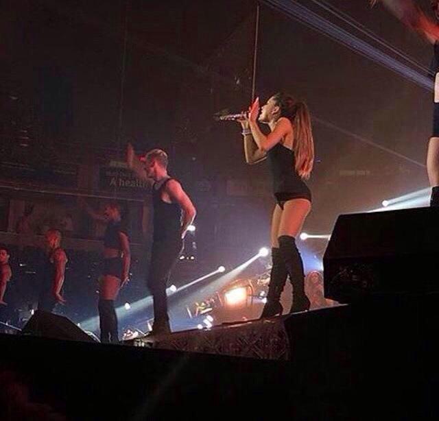 GrandePoland's tweet photo. The Honeymoon Tour w Albany (31 lipca) http://t.co/rh8W4hAH1x