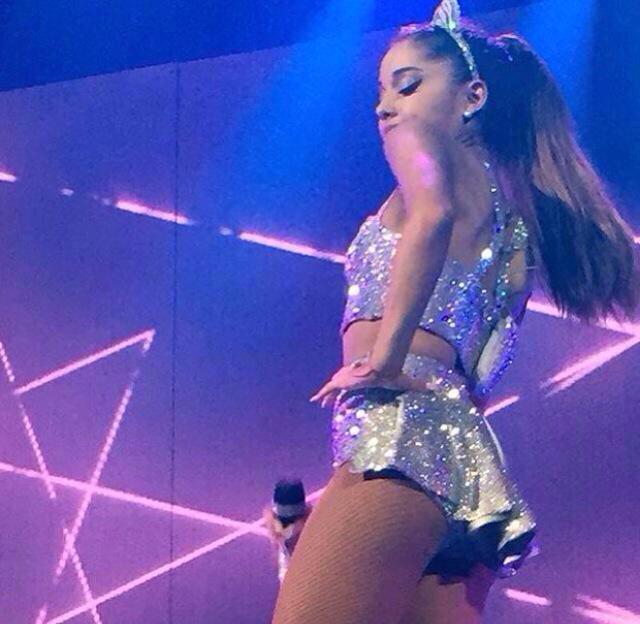 GrandePoland's tweet photo. The Honeymoon Tour w Albany (31 lipca) http://t.co/05AUWbLFXP