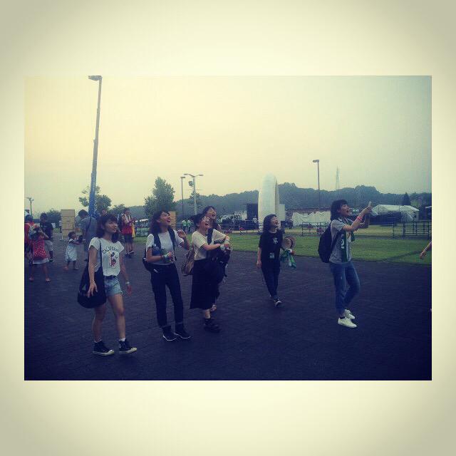 SaiRi_iTo's tweet photo. てことで、行って参りました。

桃神祭！！！！！

泣いて笑って踊って歌って
本当にあっという間でしたが
最高でした。最高が過ぎました。

明日からまた舞台の稽古が
始まりますが
大分パワーいただきました！

ももクロ最高💚💗❤️💛💜 http://t.co/njEG2BaWwk