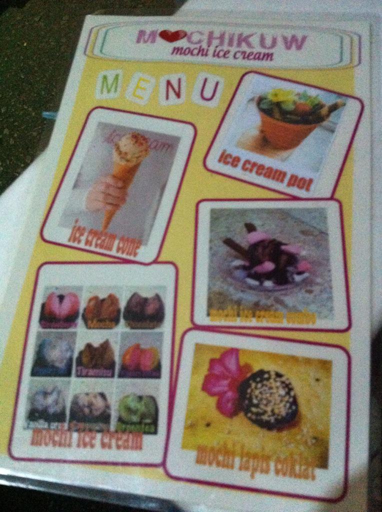 xeentha_cute's tweet photo. Mochikuw ada menu baru lhoo "ice cream pot" malam ini di ngarsopuro @soloinfoID @TongkronganSolo @jajansolo http://t.co/xE3SYyDQnB