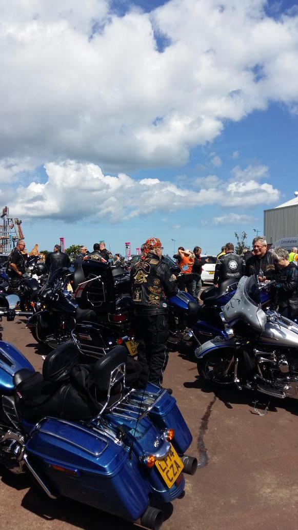 JBerla's tweet photo. @SonsofAnarchy @ECharlieHunnam http://t.co/90z9PNsLFE