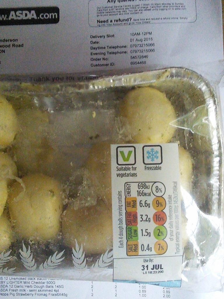 MegAnderson182's tweet photo. @asda very disappointed as just got my dough balls out for tea which came this morning and its use by 31st July :( http://t.co/d9Li7kaX2j