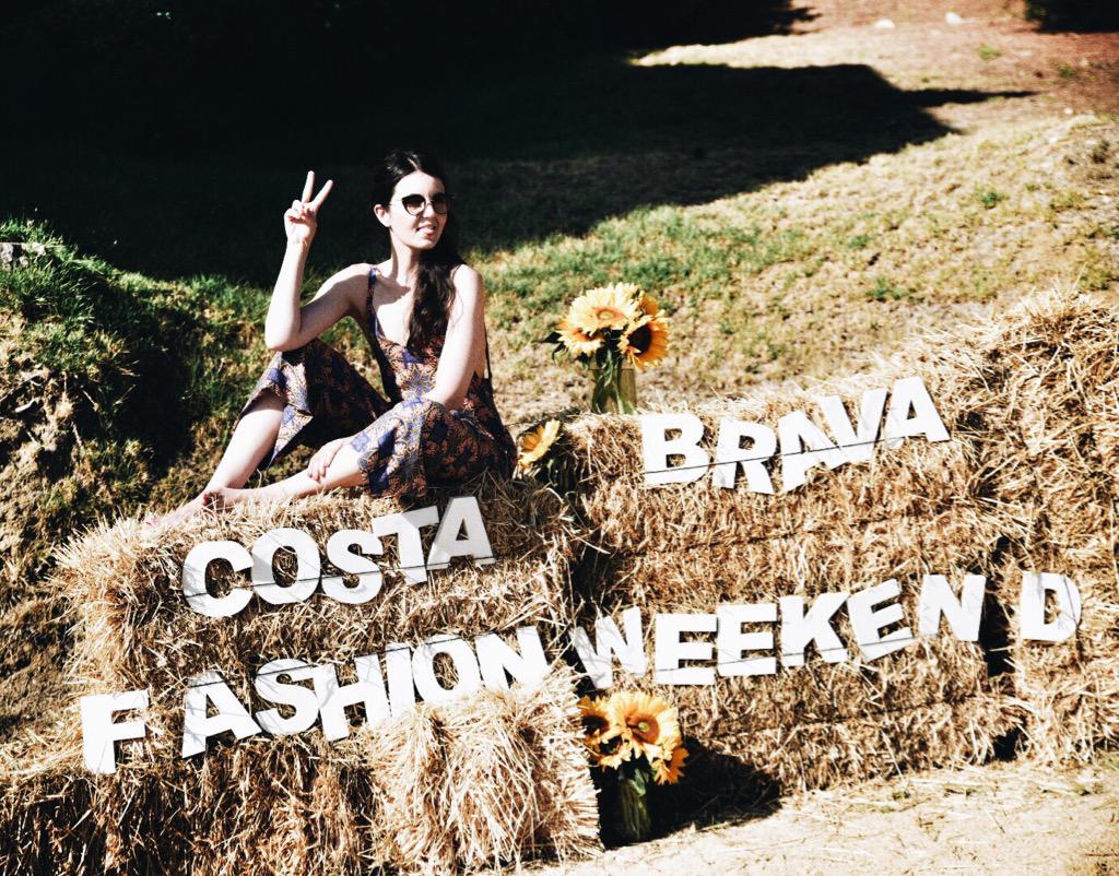 ViewsByLaura's tweet photo. 〰Calentando Motores para la #CBFW015 @costabrava_fw 〰
#now #weekend #fashion #costabrava http://t.co/bWkwhGpvc1