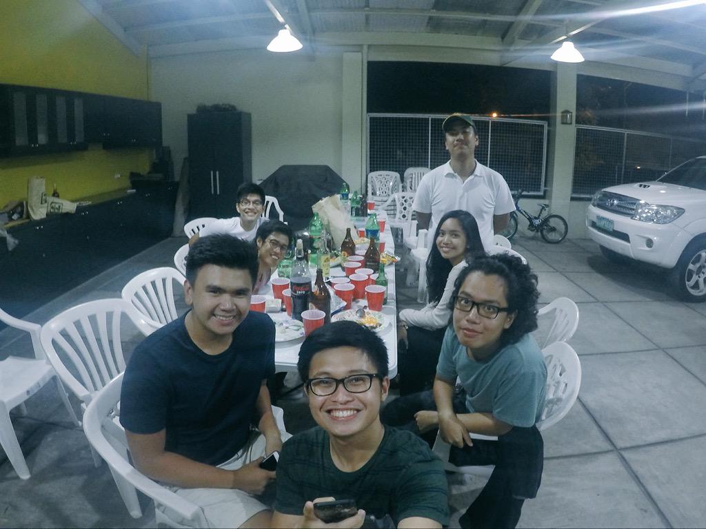 jackiecruzpls's tweet photo. Last men standing @rickyfrankie @tayaaag @ahlaykturtolz @Gian_Snow #4Aver http://t.co/Y3tJS4tvcZ