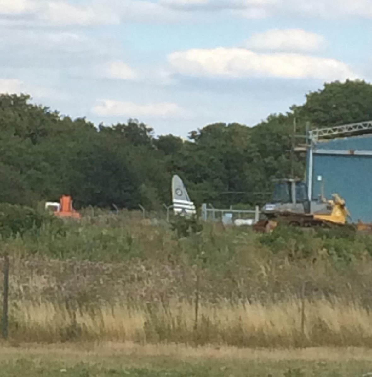 davidhorobin1's tweet photo. @7OaksChronicle Spitfire cartwheeled after forced landing at Biggin Hill - engine failure after takeoff from R29 http://t.co/dHjN7T107a