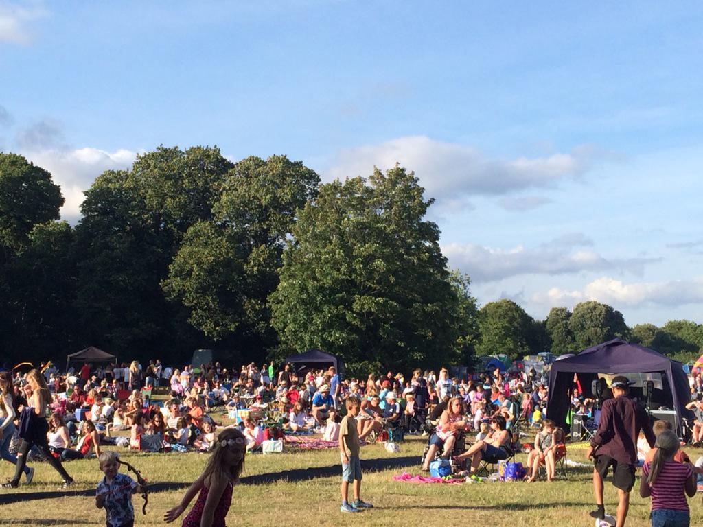 ADiffBeat's tweet photo. Thankyou @WhiteleyPAHire and @RoyalVictoriaCP for having us and thanks to everyone that came to support us today ❤️ http://t.co/ivI4NplinV