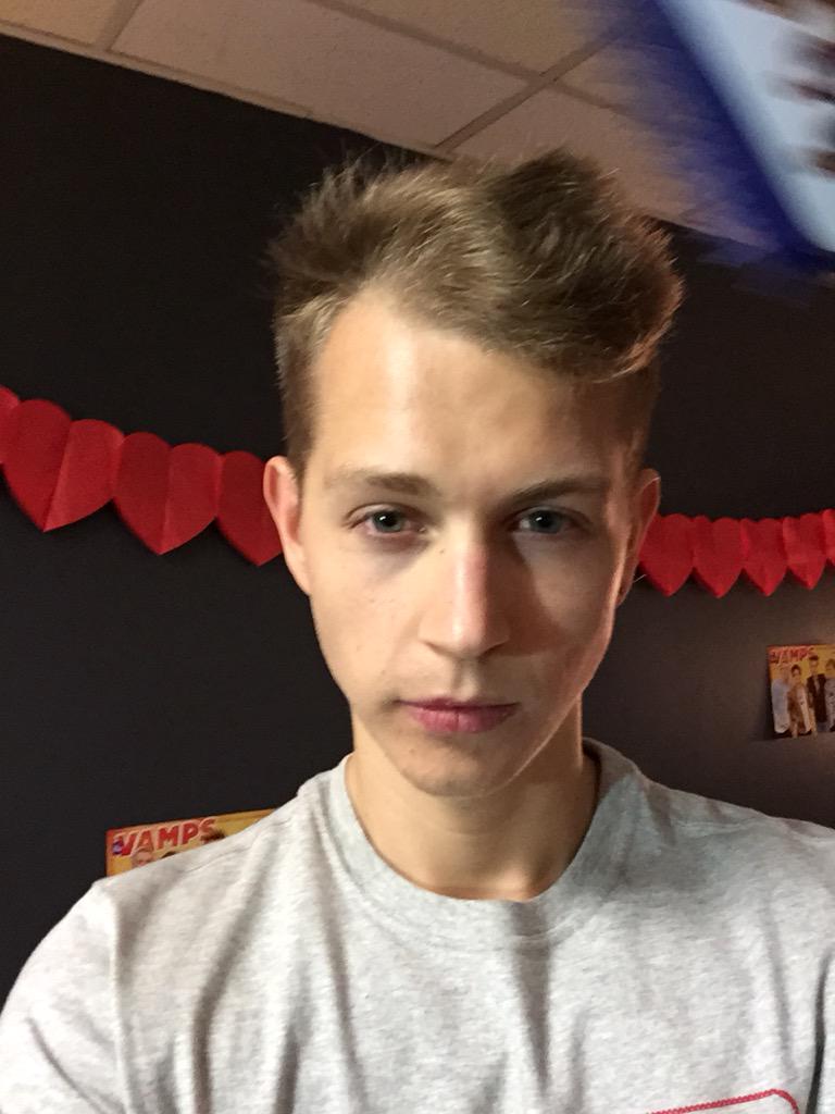 TheVampsJames's tweet photo. They combed my hair. I had no choice. #neverrelaxwhenyouarewiththreecrazymonkeys http://t.co/G7MByaH9R9